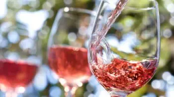 Geschichte und Eigenschaften des Roséweins